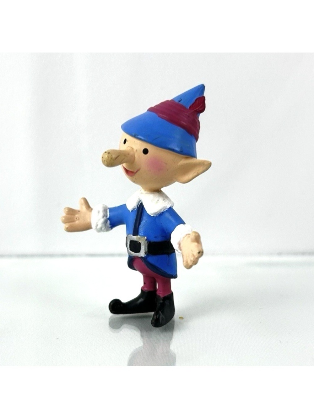 Rudolph The Red Nosed Reindeer Elf Figure Playing Mantis 2003